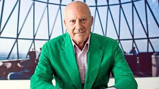 At the age of 82 Norman Foster has still something to say... on Instagram!